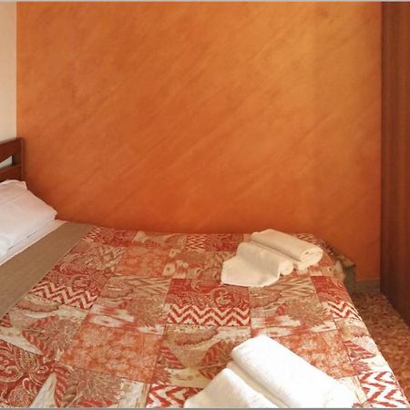 Chowdhury House Unit 2 Местре Екстер'єр фото