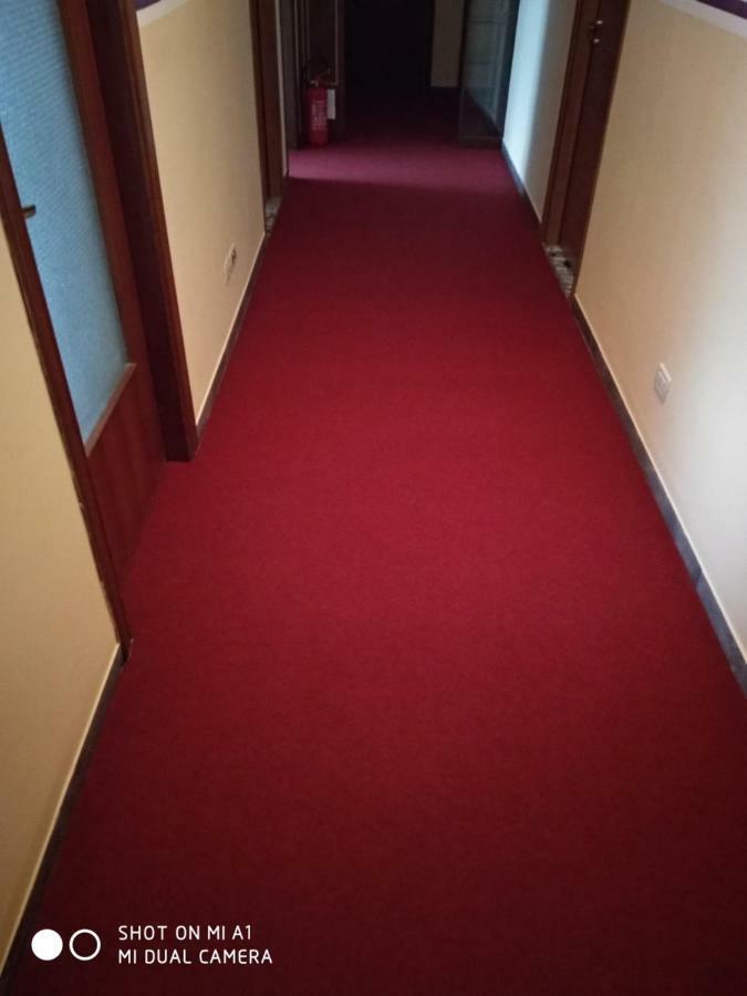 Chowdhury House Unit 2 Местре Екстер'єр фото