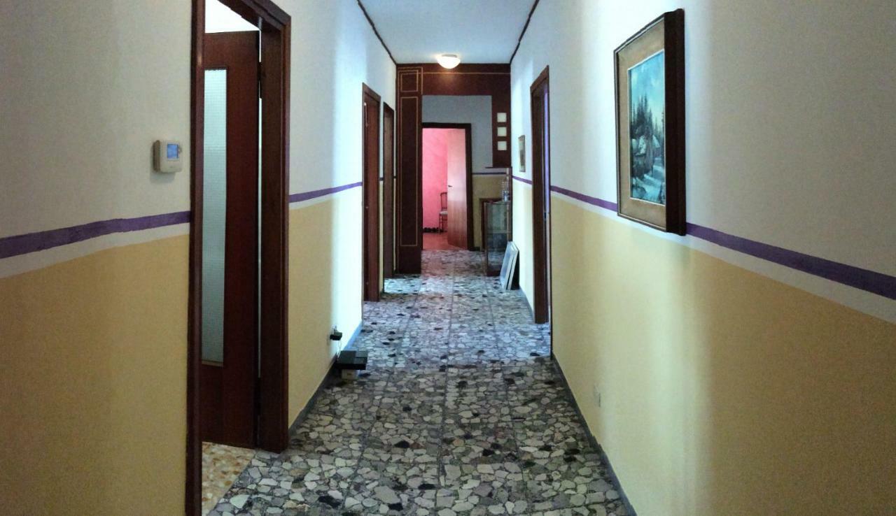 Chowdhury House Unit 2 Местре Екстер'єр фото